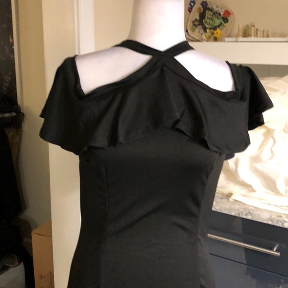 Black frill cold shoulder midi - Picture 7 of 9